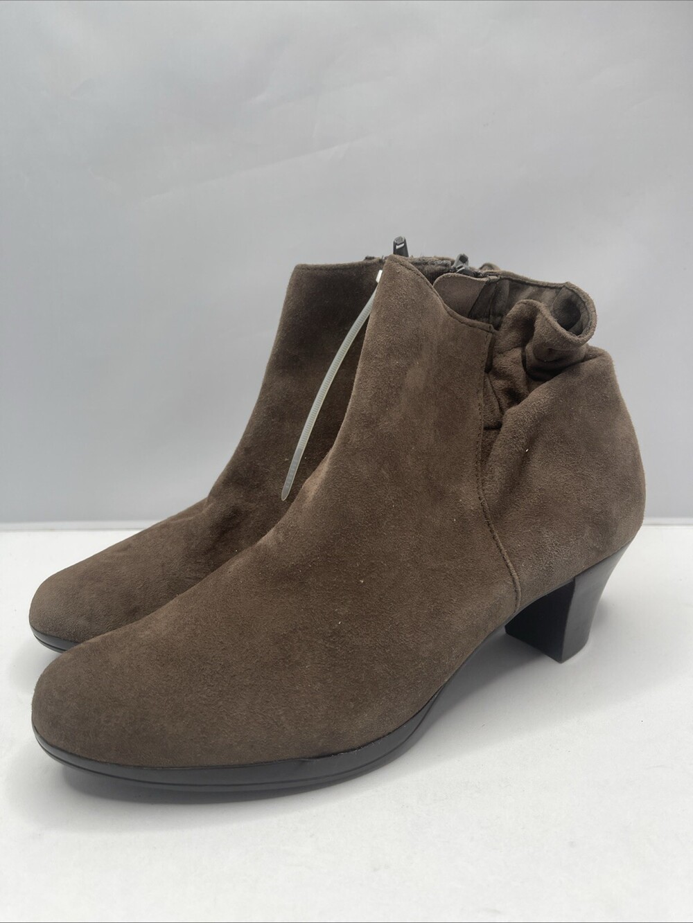 Munro Alfie Women's Brown Suede Bootie Ankle Boots Size 6.5M $239